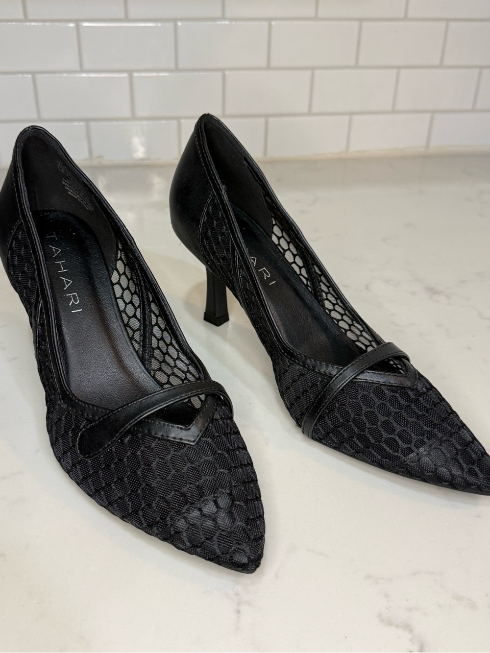 Tamari Duomo Mesh Kitten Heel Pumps Women’s size 9
